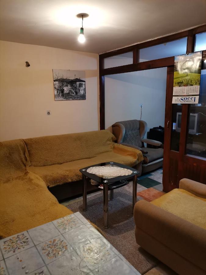 Zavojsko Jezero Pirot - Smestaj Manic Konuk evi Gostusa Dış mekan fotoğraf